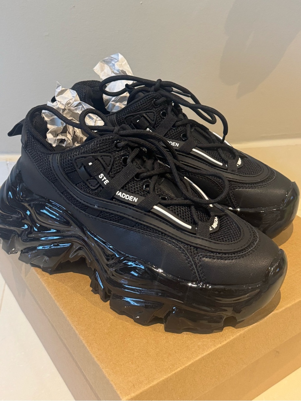 Steve Madden Kids Black Chunky Platform Sneakers with Gloss Sole